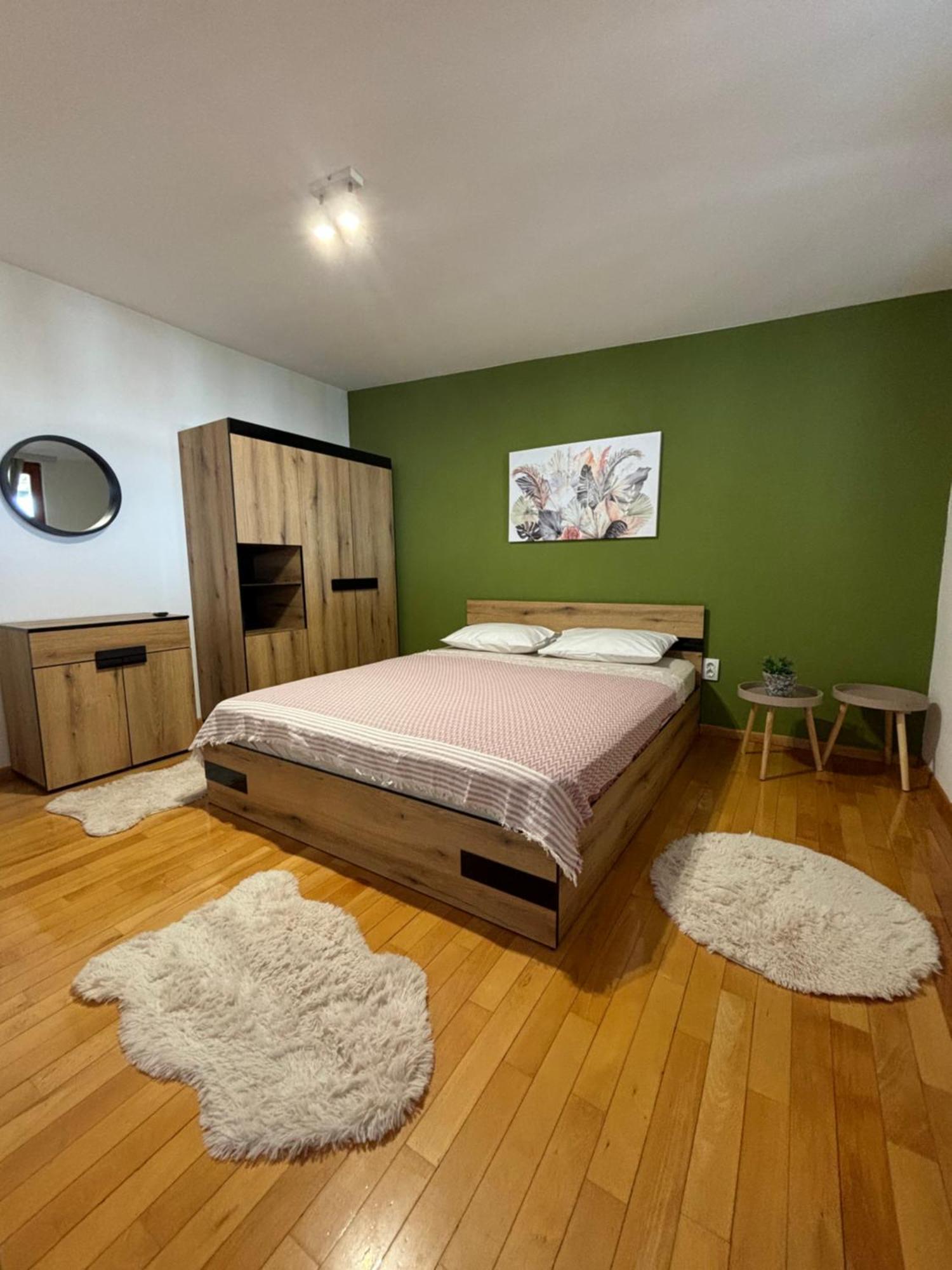 Urban Loft Lägenhet Skopje Exteriör bild