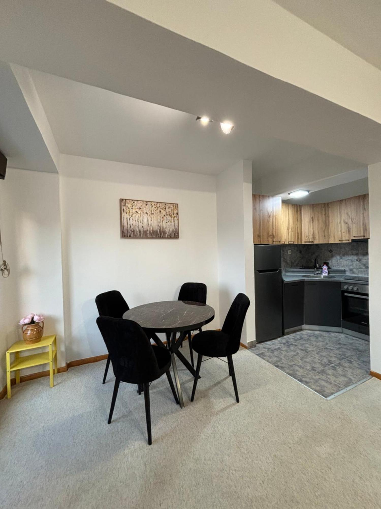 Urban Loft Lägenhet Skopje Exteriör bild