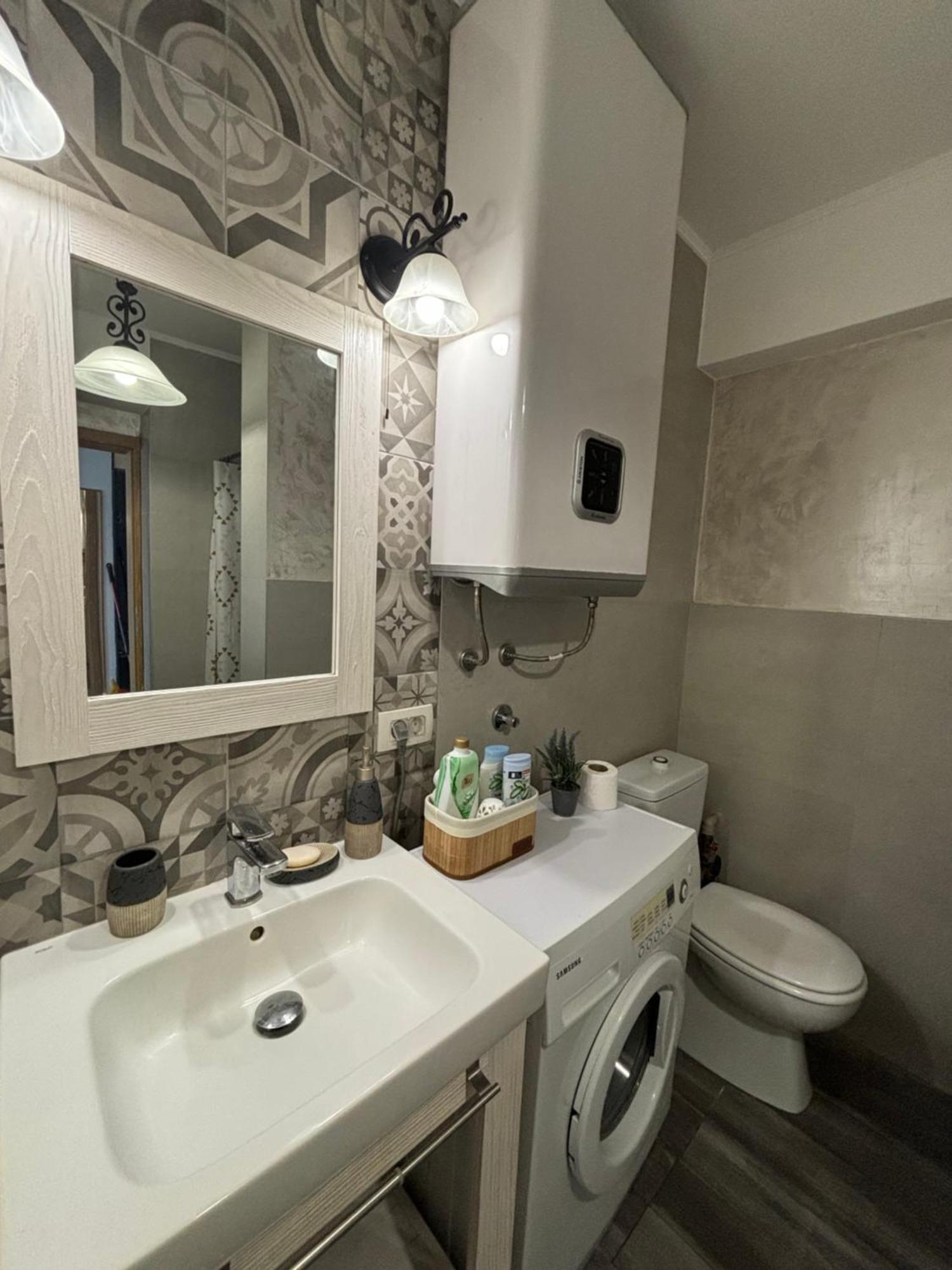 Urban Loft Lägenhet Skopje Exteriör bild